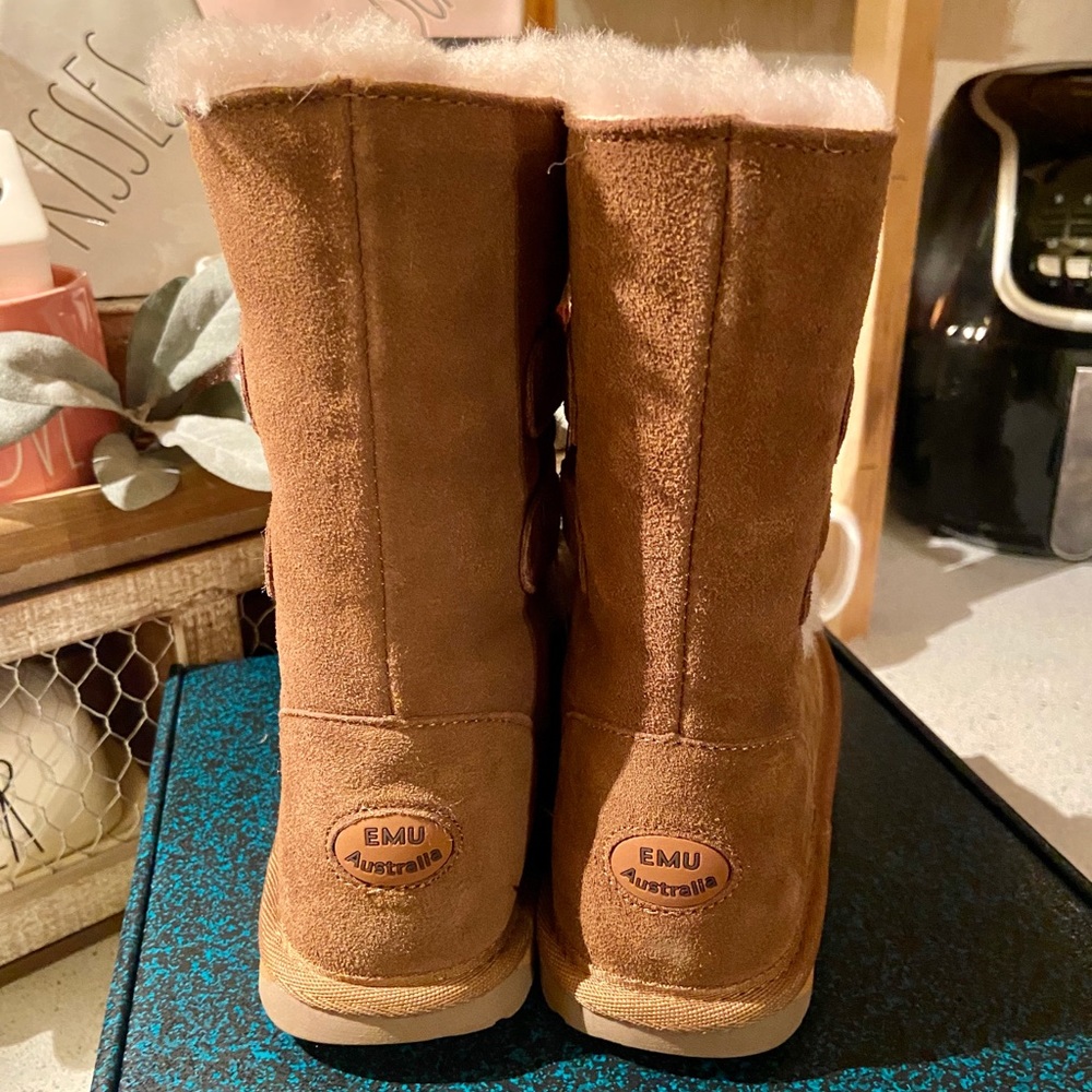 Girls size 4 EMU Australia boots - Picture 4 of 9